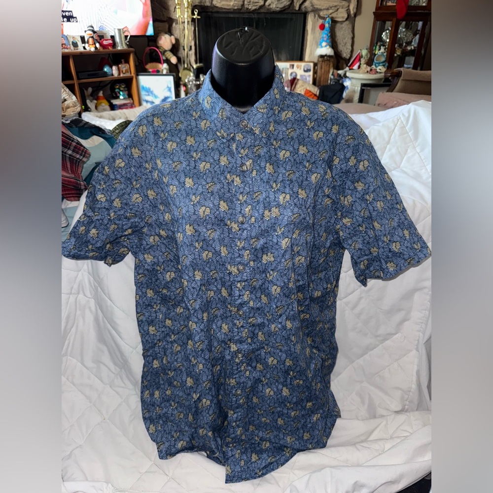 Eddie Bauer Baja Print Short Sleeve Button-Down Shirt